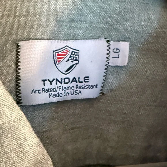 Tyndale EUC Sz L x2 Light Green & Blue Work Shirts Long Sleeve Button-Up (0737)